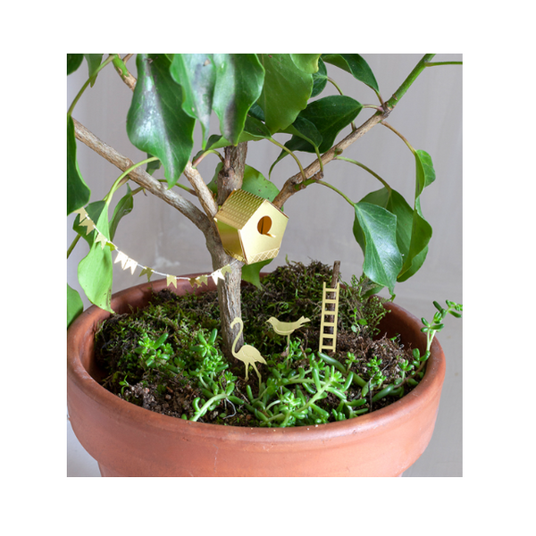 Tiny Birdhouse for Plants