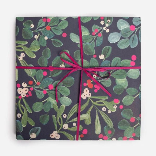 Mistletoe and Eucalyptus Sheet Wrap