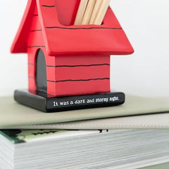 Snoopy Doghouse Pen Holder