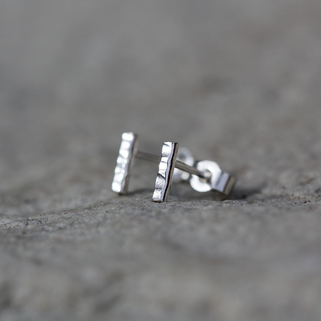 Mia Hammered Wire Studs