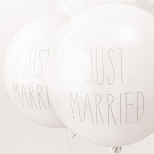 Just Married Printed Pack of 12 Balloons