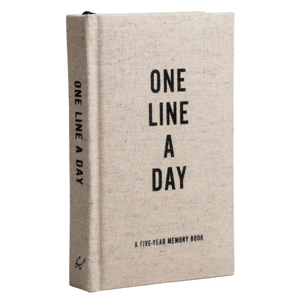One Line A Day: A Five Year Memory Book in Canvas